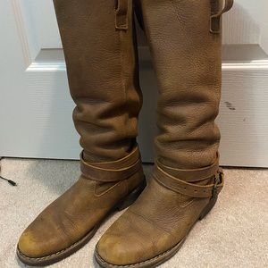 Roots leather riding boots size 8